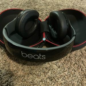 Wireless Beats by Dre